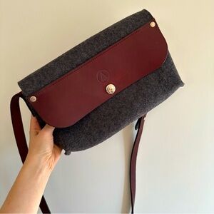 Handmade AUDREY MODERN‎ Felt Purse with Leather